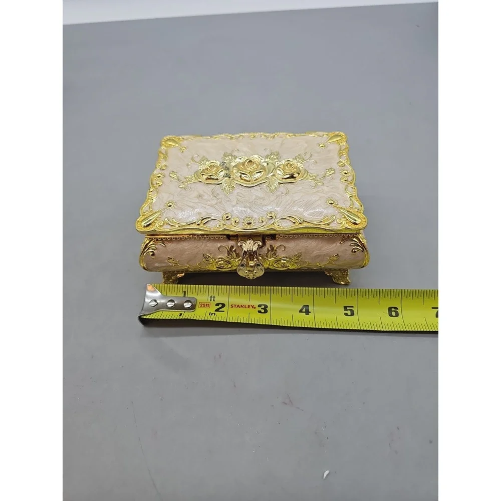Baroque Theme Footed Trinket Jewelry Ring Box Cast‎ Metal Vintage